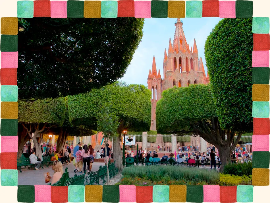 El Jardín Principal y La Parroquia